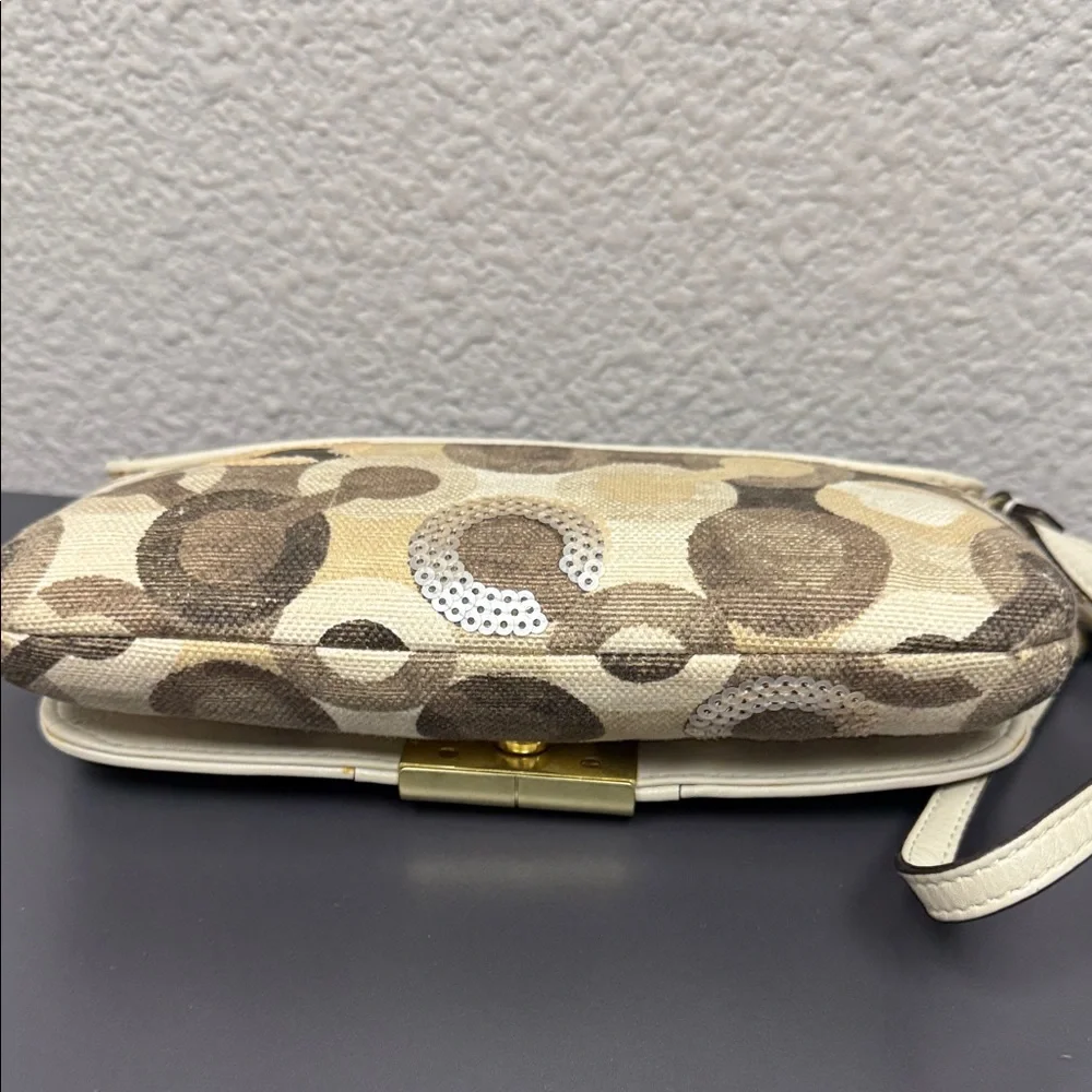 Y2K Coach Kristin Opt Art Brown Multicolor Patterned Wristlet Sequined Clutch